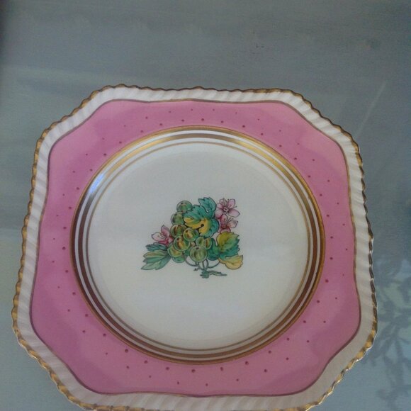 Vintage Gray's Pottery - Made in Stoke-on-Trent England - Picture 1 of 3